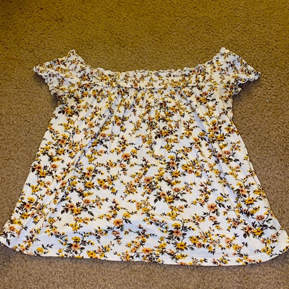 AE Top - Picture 1 of 2